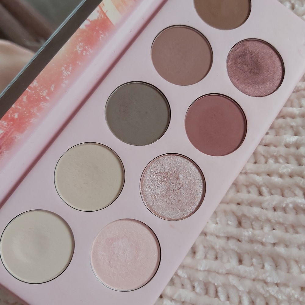 Makeup bundle - Picture 9 of 10